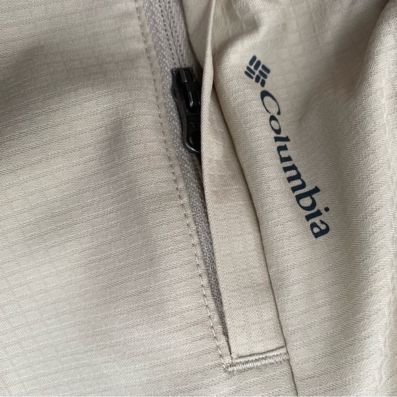 COLUMBIA Tan Shorts Women's Size Medium NWT - Picture 12 of 12